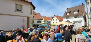 Einweihung prachtvoller Dorfbrunnen